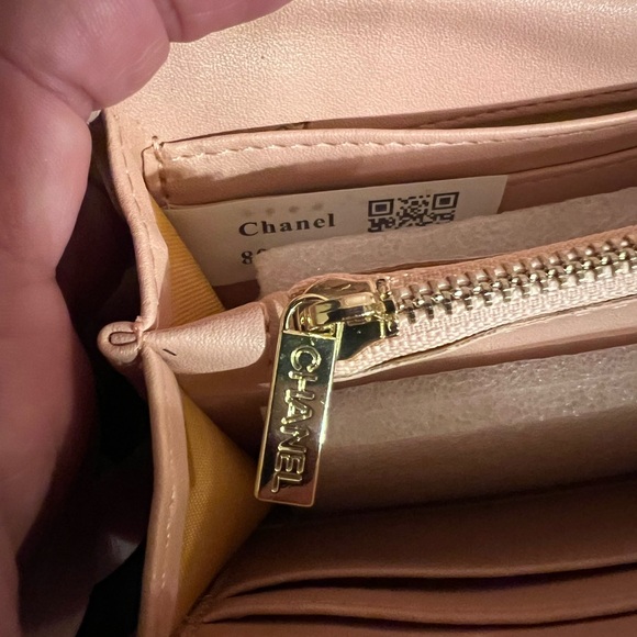 Chanel Pink Quilted Crossbody Wallet Bag with Black Logo COA and dust bag inc - Picture 10 of 10